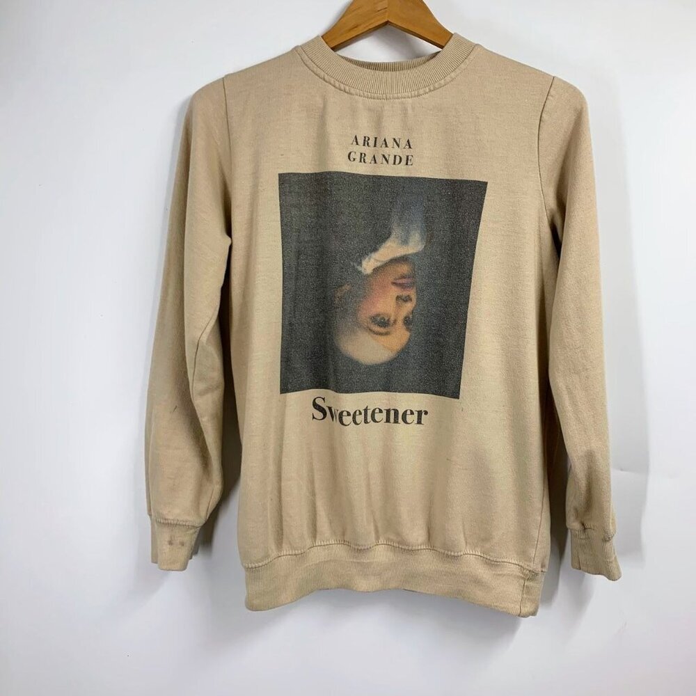 Ariana Grande Women's Sweetener Upside down Portrait Sweatshirt Size S